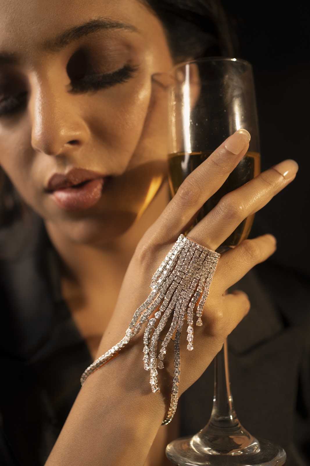 Thumb Diamond Hand Bracelet