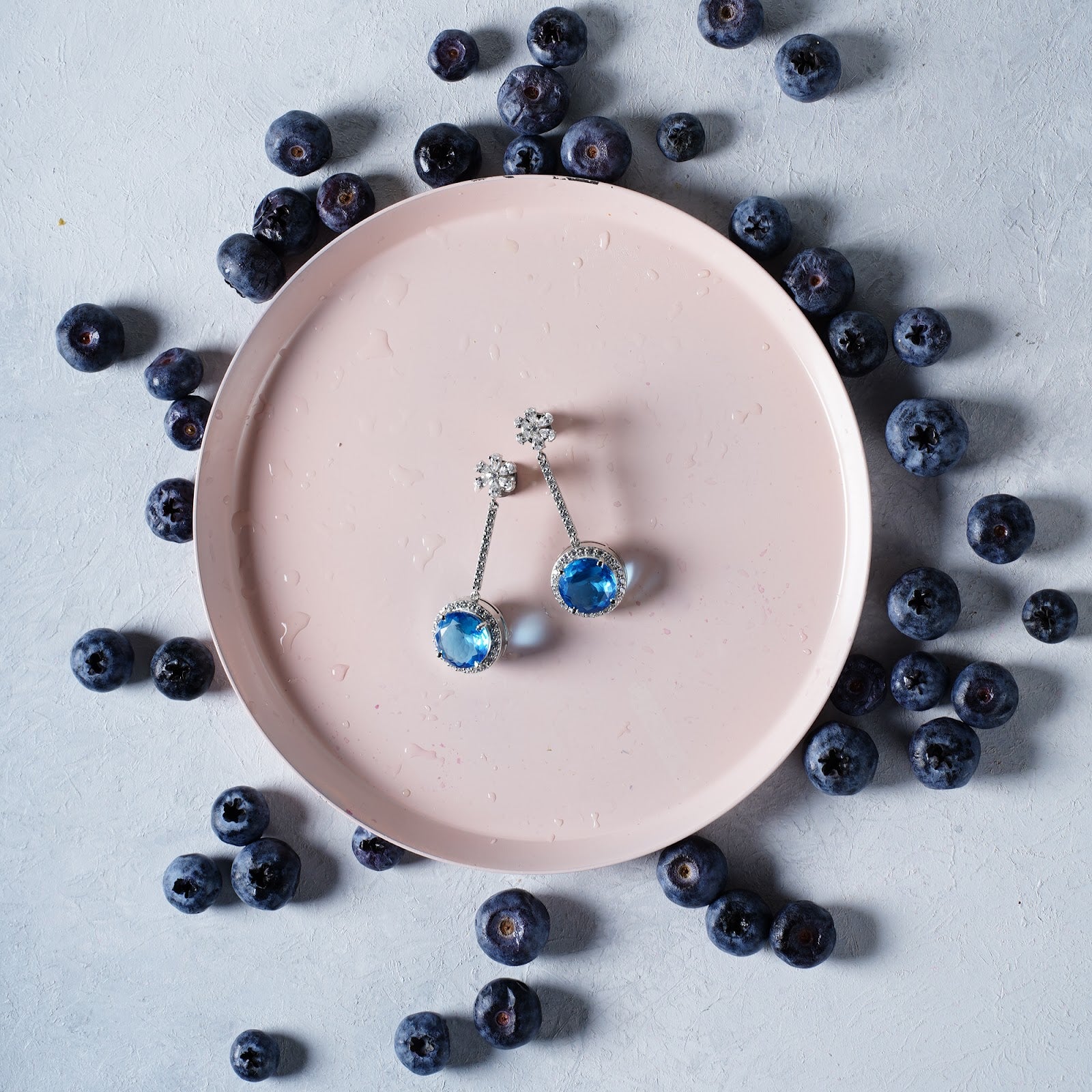 round hanging earring