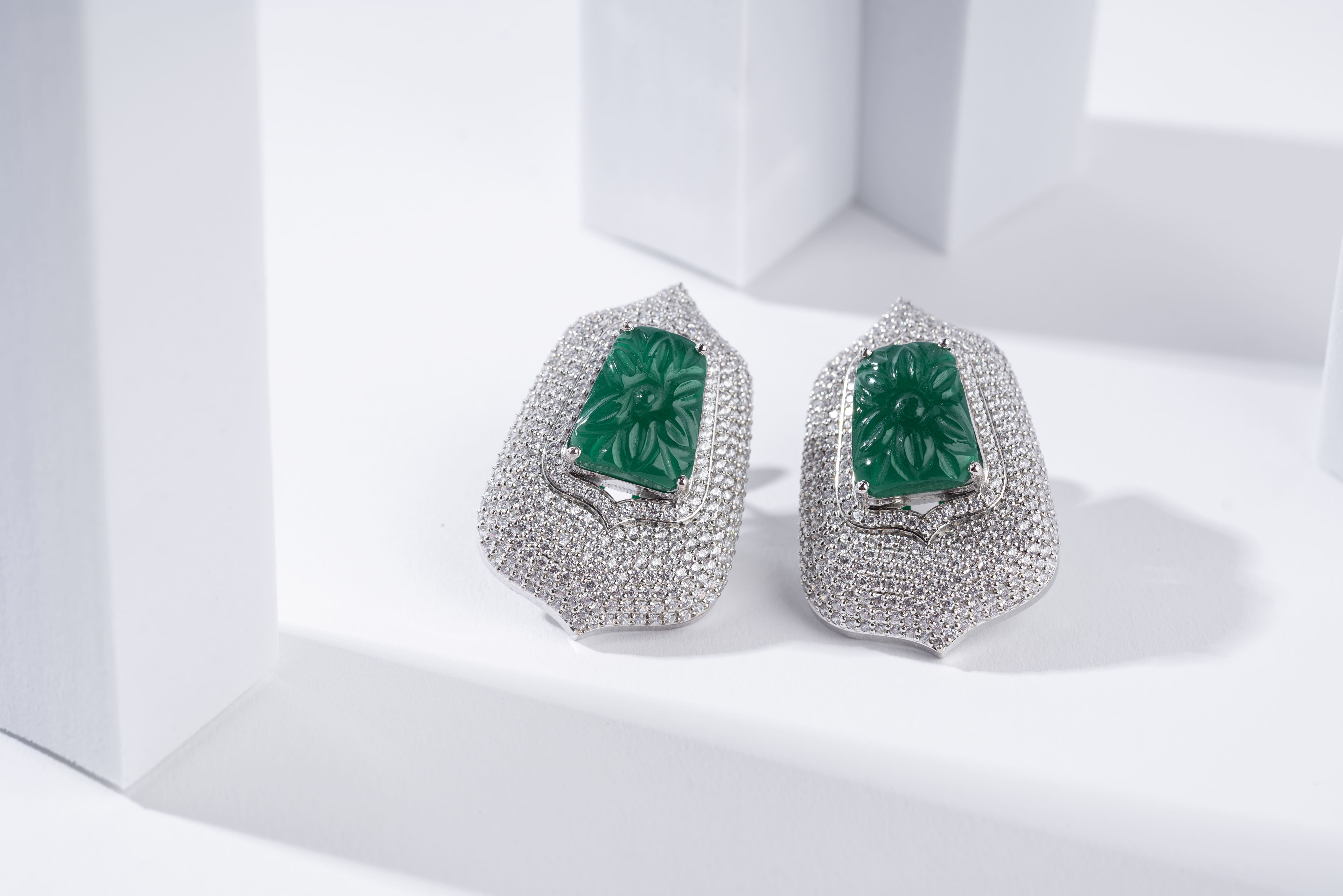 Emerald temple studs