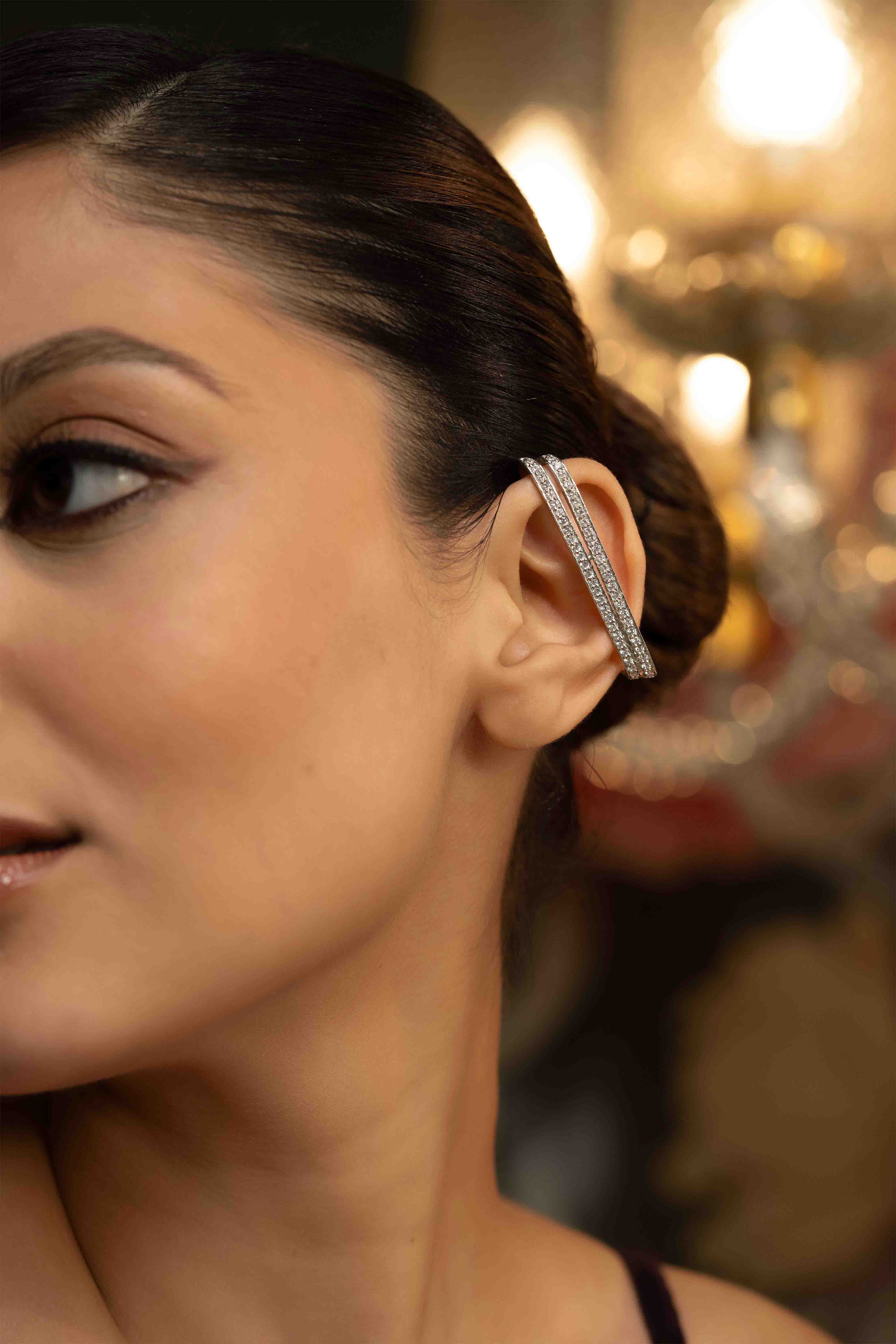 Sleek Harmony Ear Cuff