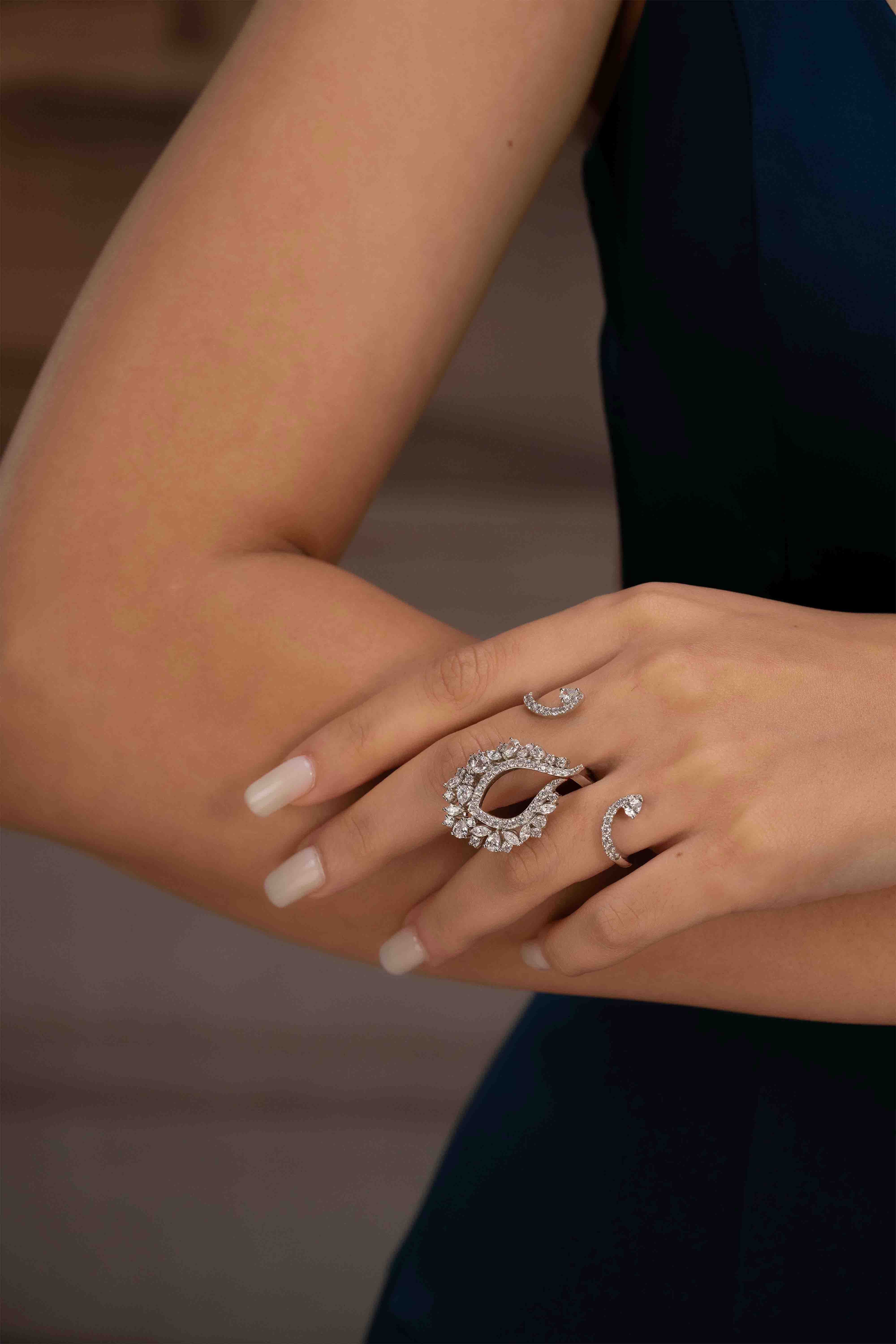 Mystic Vines Hand Ring