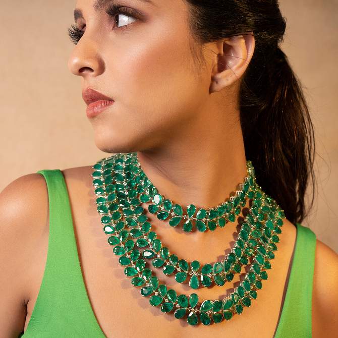 White Finish Emerald & Faux Diamond Necklace Set Design by Aster at  Pernia's Pop Up Shop 2024